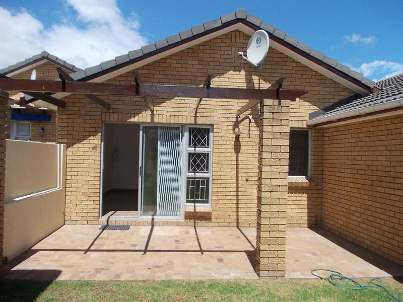2 Bedroom Property for Sale in Tyger Valley Western Cape